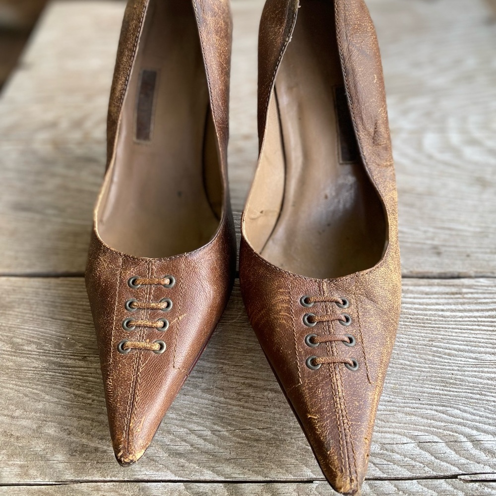 SCHUTZ Brown Distressed Leather Pointed-Toe Heels - Picture 3 of 5